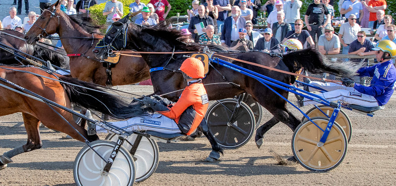 Calle Crown i comeback fredag på Jägersro